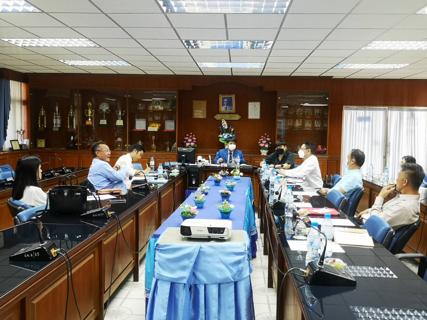 คณะผู้บริหารสมาคม Thai Subcon ประชุมร่วมกับผู้บริหาร อาจารย์โรงเรียนปทุมคงคา และผู้บริหารสมาคมไทยคอมโพสิต เพื่อร่วมกันจัดทำหลักสูตรทวิภาคีพัฒนานักเรียนในโครงการห้องเรียนเตรียมนักธุรกิจ