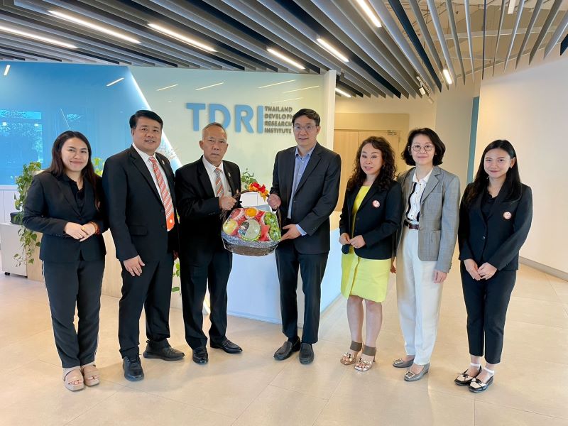 สมาคม THAI SUBCON ได้เข้าพบ ดร. สมเกียรติ ตั้งกิจวานิชย์  ประธานสถาบันวิจัยเพื่อการพัฒนาประเทศไทย TDRI
