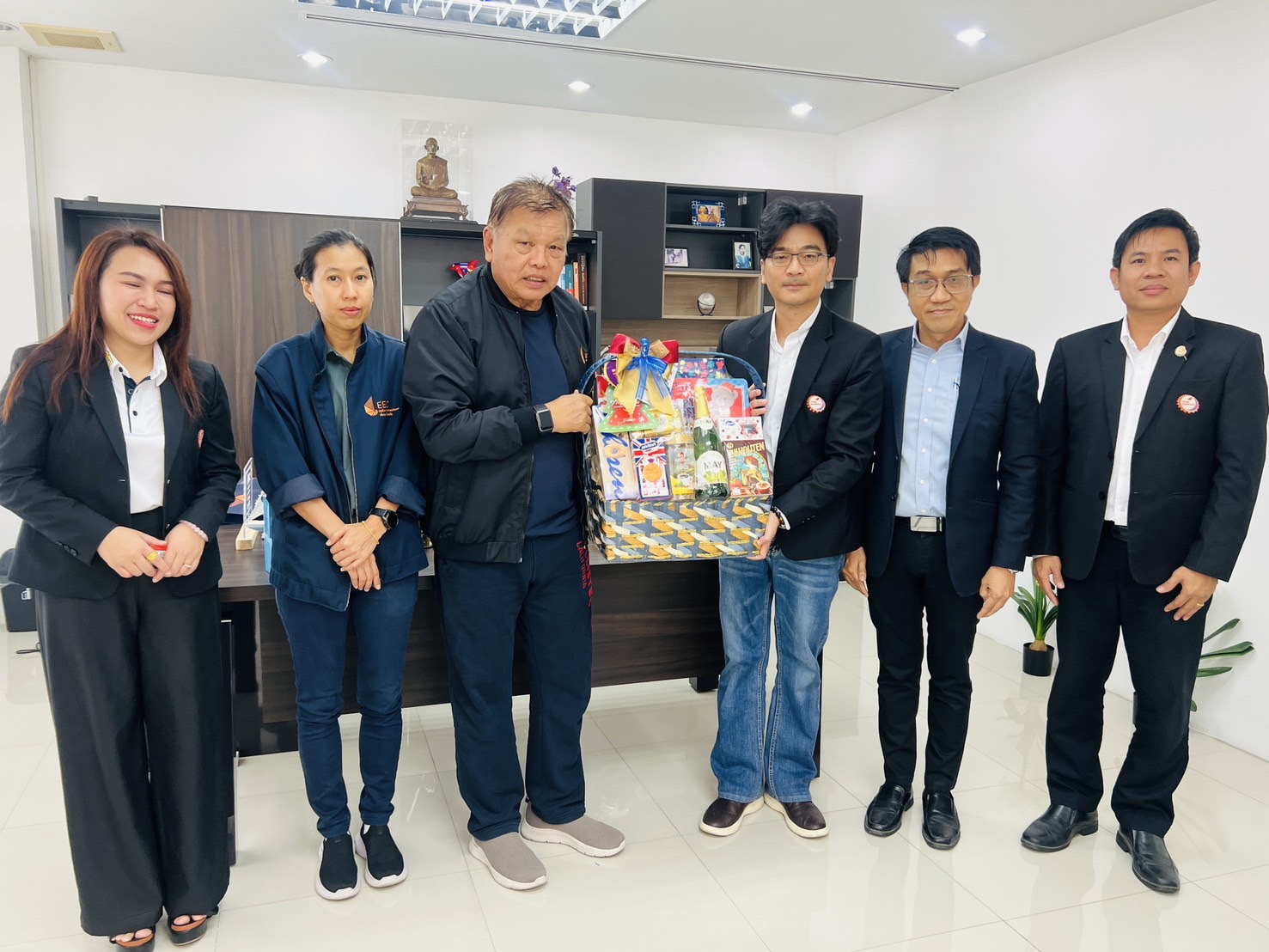 ภาระกิจของท่านผู้บริหารสมาคม Thai Subcon เข้าพบ ดร.อภิชาต ทองอยู่ ประธานคณะทำงานประสานงานด้านการพัฒนาบุคลากรในเขตพัฒนาพิเศษภาคตะวันออก (EEC HDC)